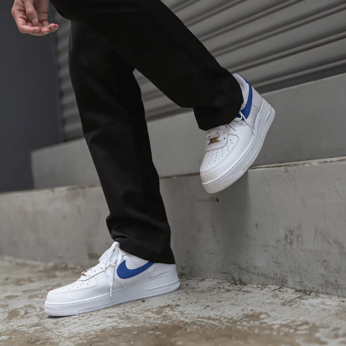 NIKE AIR FORCE 1 LOW ROYAL BLUE