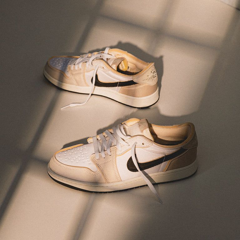 NIKE AIR JORDAN 1 LOW COCONUT MILK