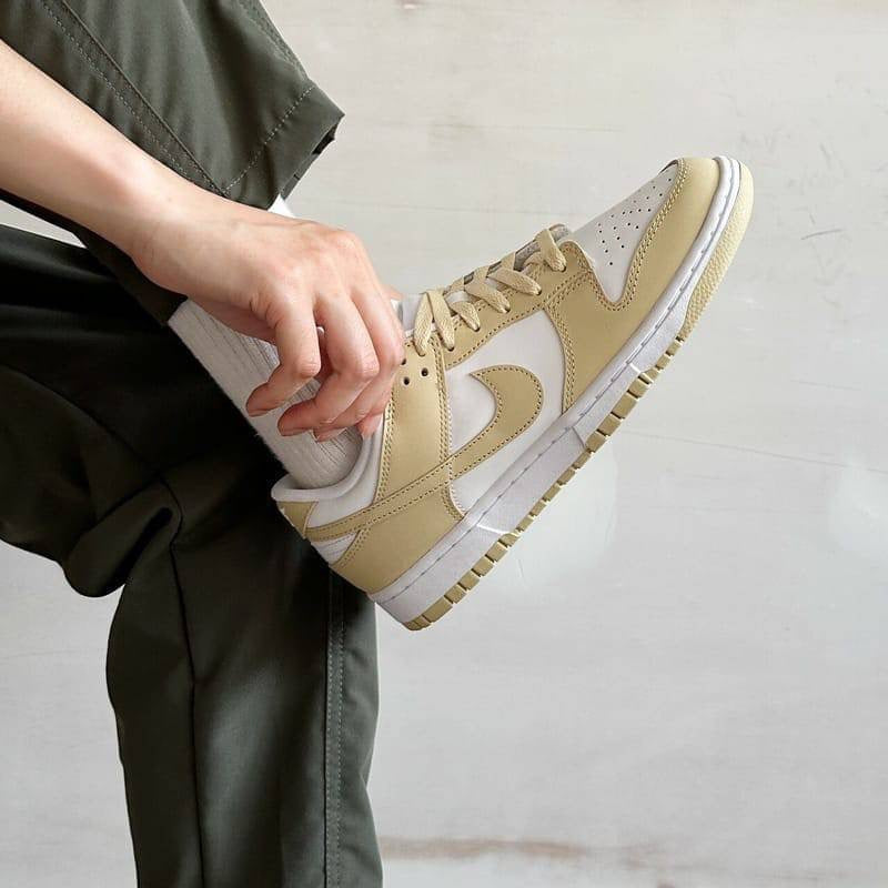 NIKE DUNK LOW TEAM GOLD