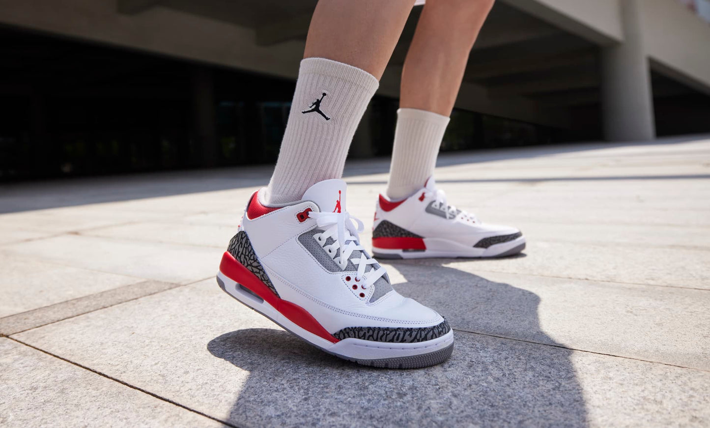AIR JORDAN RETRO 3 FIRE RED