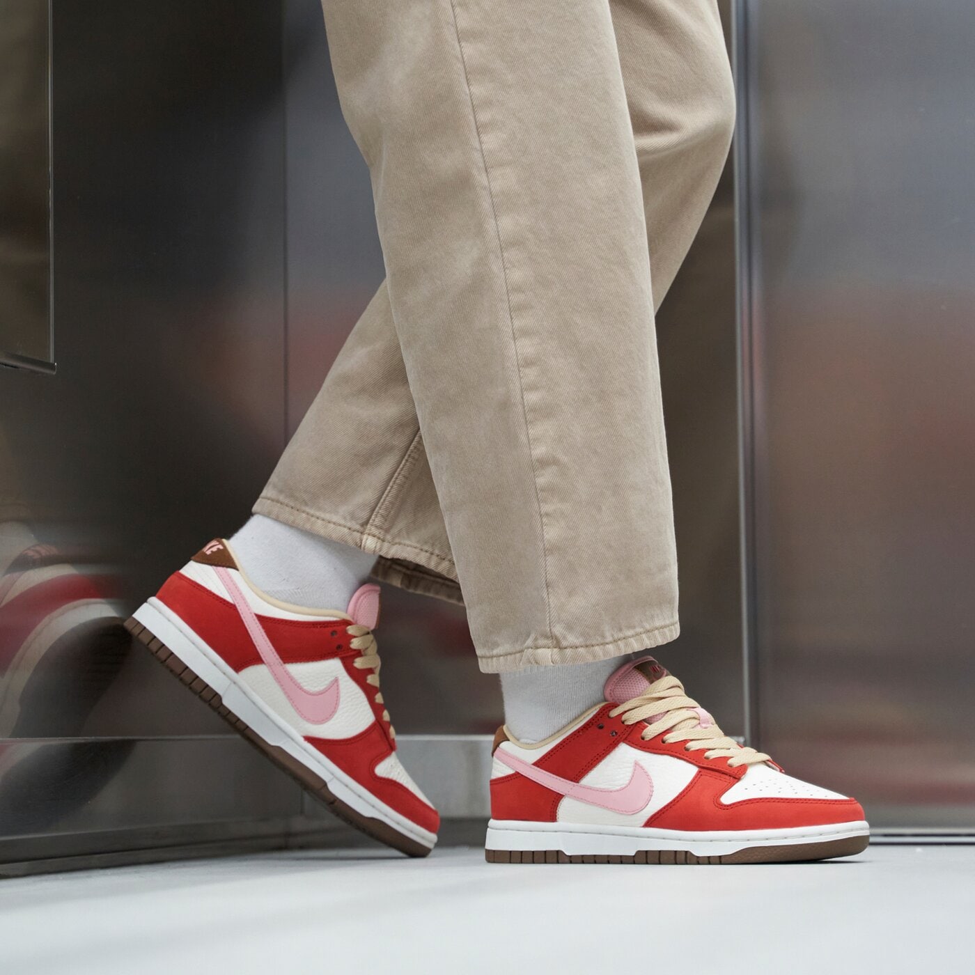 NIKE DUNK LOW PRM BACON