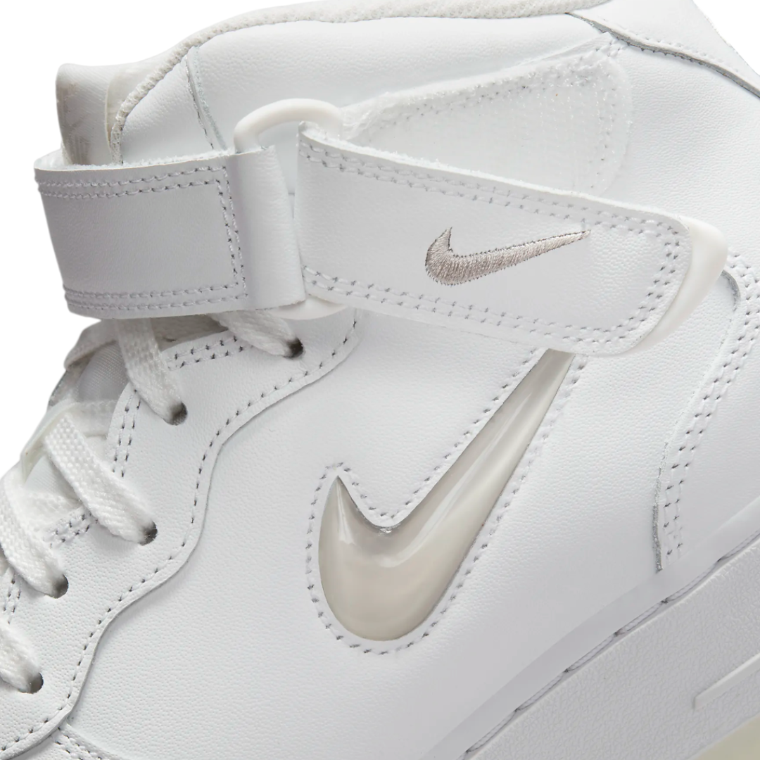 NIKE AIR FORCE 1 MID '07 COLOUR OF THE MONTH