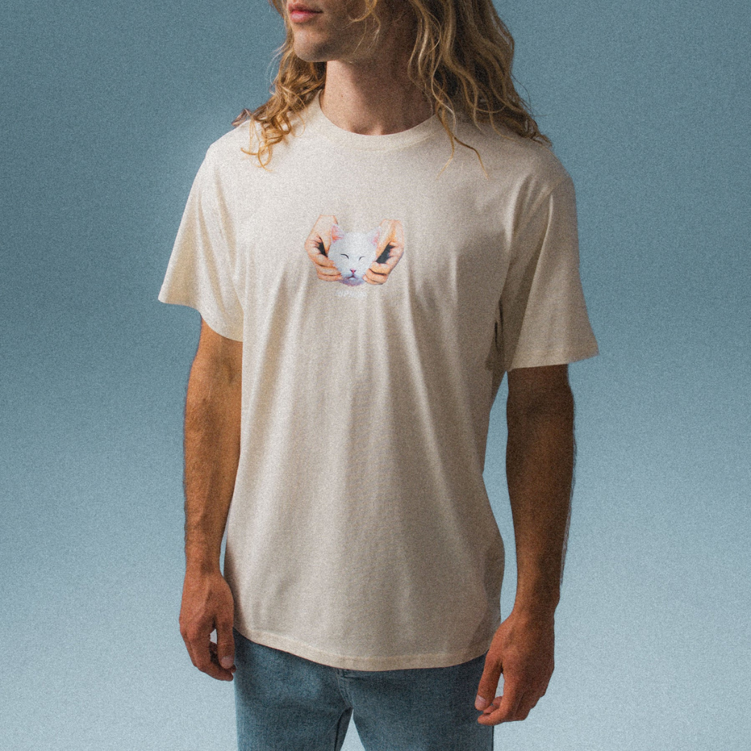 CAMISETA RIPNDIP HAPPY KITTY TEE (NATURAL)